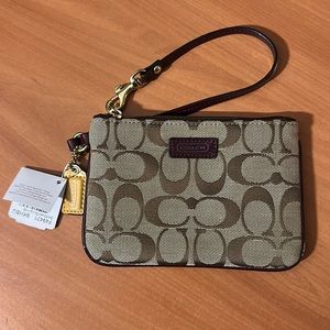 COACH wristlet clutch NWT